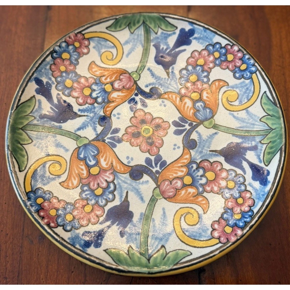 Vintage Gualdo Tadino Italian Majolica 7.5" Decorative Plate